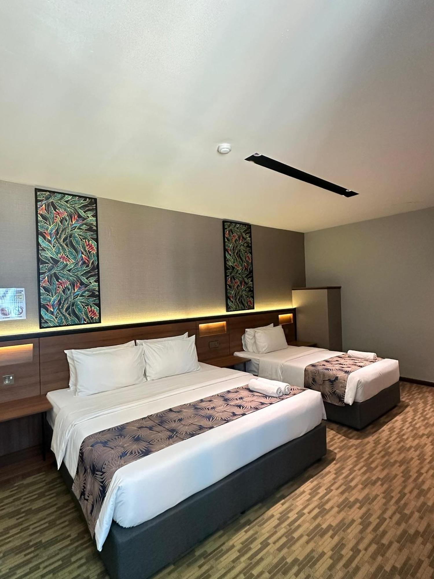 Nb Hotel Johor Bahru Bagian luar foto