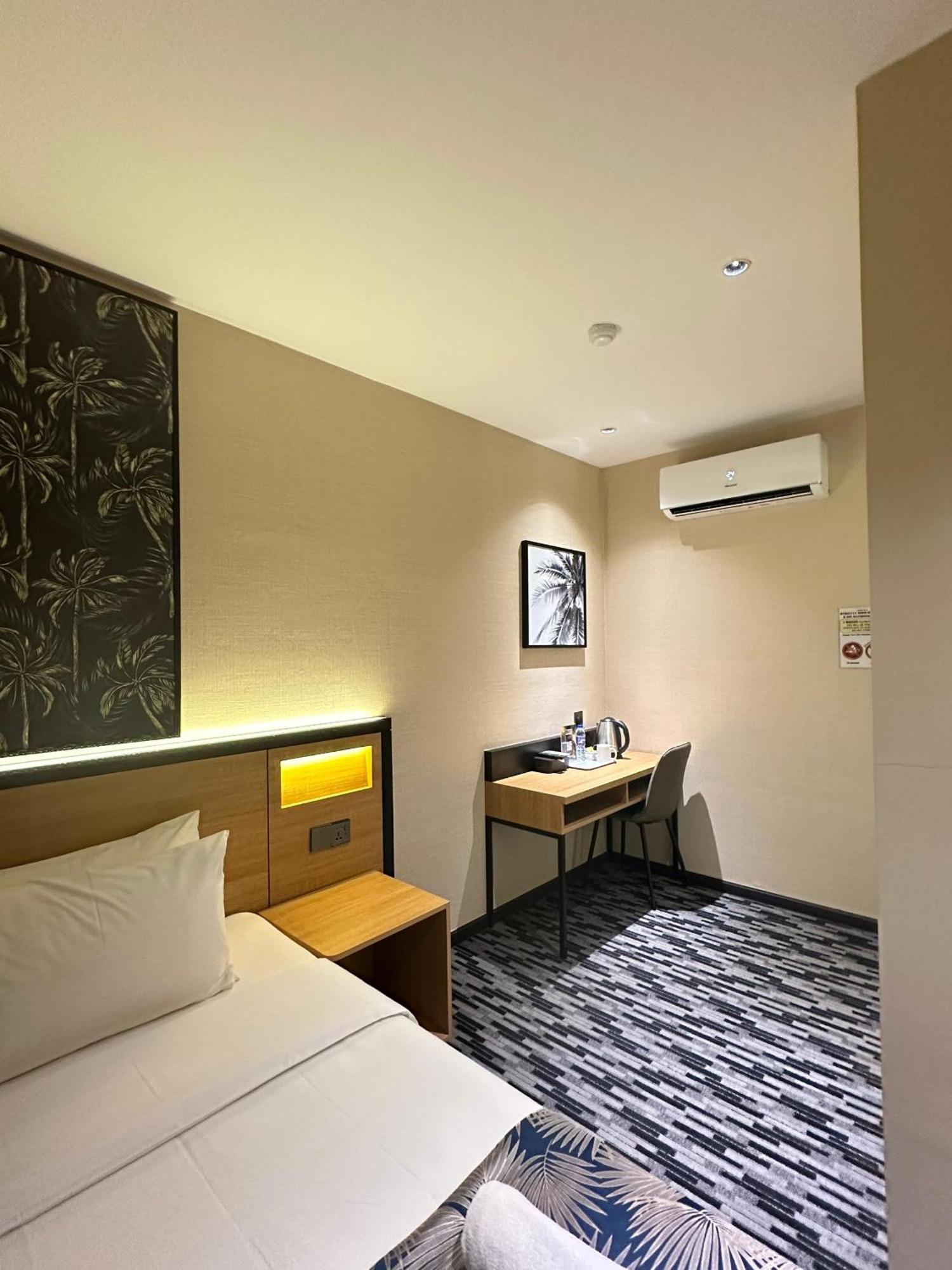 Nb Hotel Johor Bahru Bagian luar foto